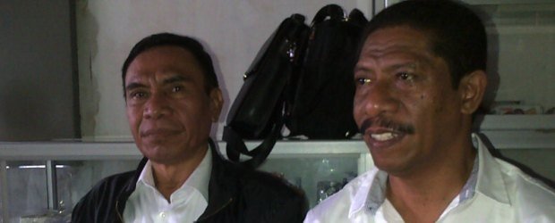 Bupati Ende (Kanan) dan Wakil Bupati (Kiri).