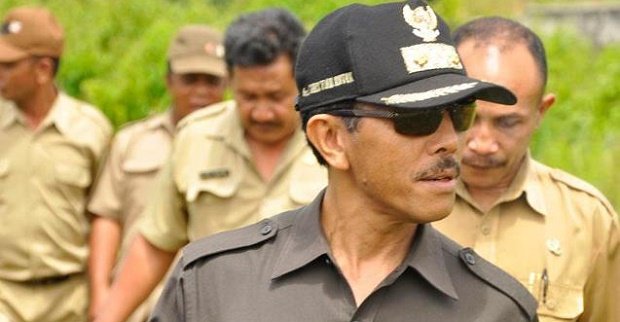 Bupati Christian Rotok