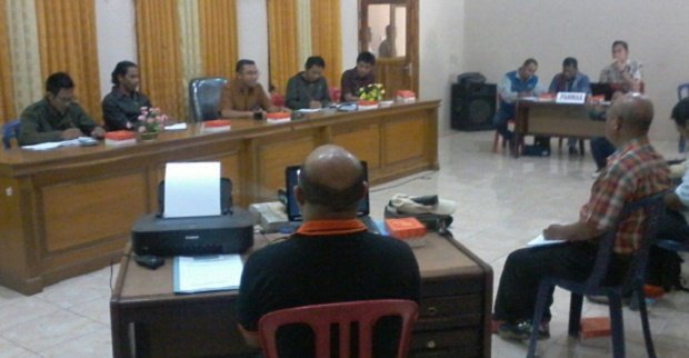 Rekapitulasi dukungan paket Pilkar di KPUD Manggarai, Jumat (21/8/2015)