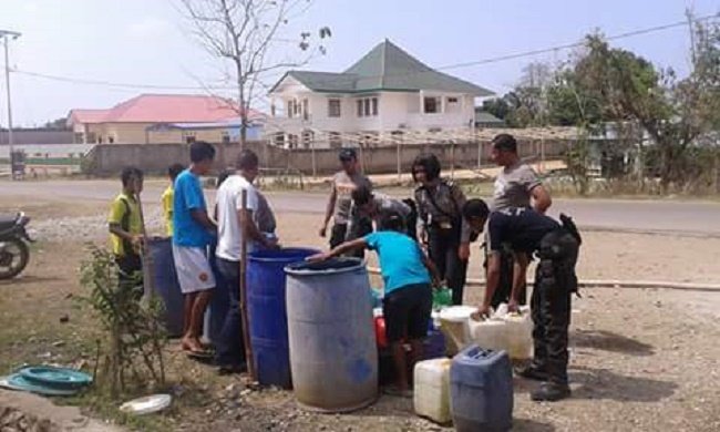 Bagi air bersih di labuan bajo