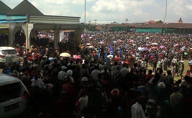 Kampanye Paket Deno-Madur di Lapangan Motang Rua, Ruteng, Sabtu
