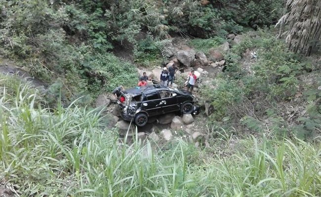Kondisi mobil Avanza yang jatuh di Desa Ruang