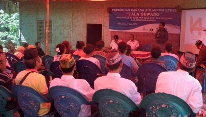 Peresmian sarana air minum bersih Tala Gewang, hasil bantuan pemerintah Australia melalui Yayasan Burung Indonesia