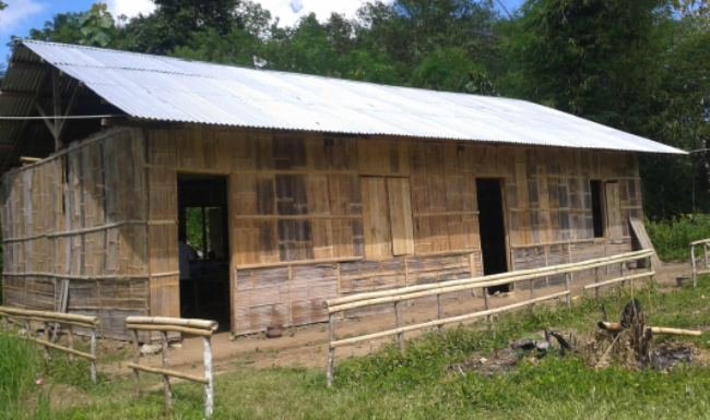Salah satu gedung sekolah SMK Bina Mandiri Labuan Bajo (Foto: Dokumen Hilarius Abut)