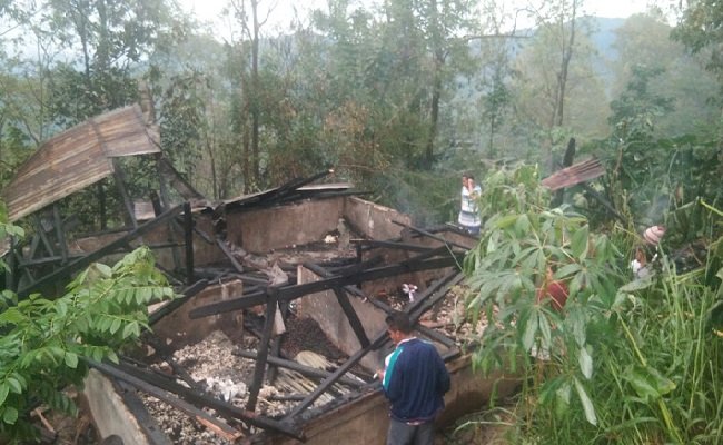 Rumah Disambar Petir Dok