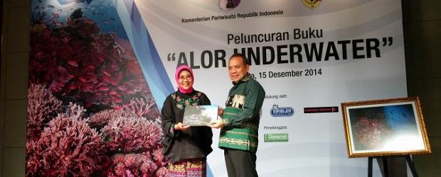 Frans Lebu Raya dalam Peluncuran Buku Alor Underwater (Photo: Liputan 6. com)