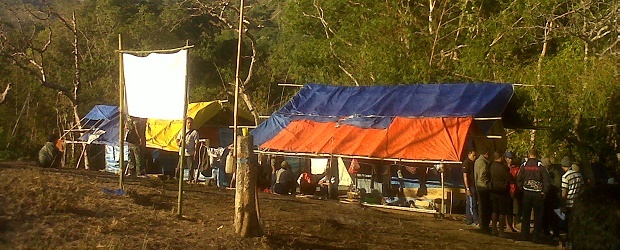 Tenda milik PT MM di lokasi eksplorasi mereka di Kecamatan Elar (Foto: Satria/Floresa)