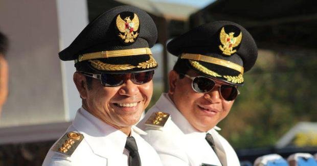Bupati Agustinus Ch Dulla dan Wakil Bupati Maksimus Gasa