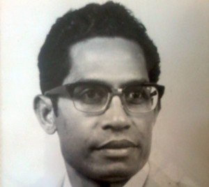 Pastor Frans saat masih muda