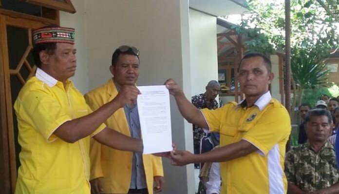 Demo desak pecat Edi Endi