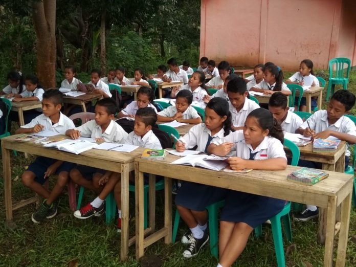 SMPN 10 8