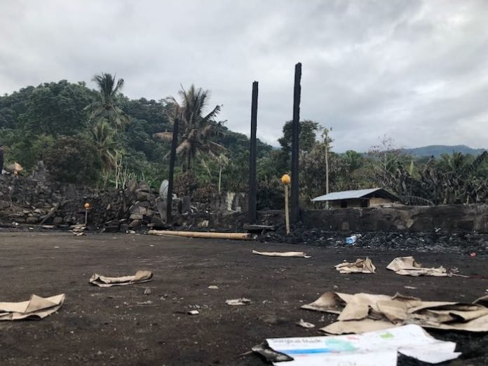 bekas rumah yang terbakar